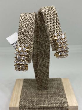 18kt Yellow Gold Diamond Earrings