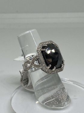 18K White Gold Black Diamond Ring