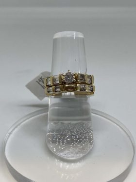ring with diamond