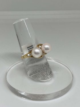 Ring white