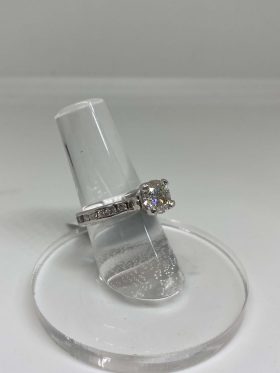 Platinum Diamond Engagement Rings